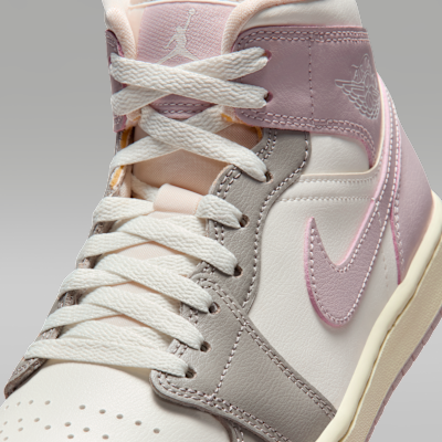 NIKE公式】エア ジョーダン 1 MID ウィメンズシューズ.オンライン